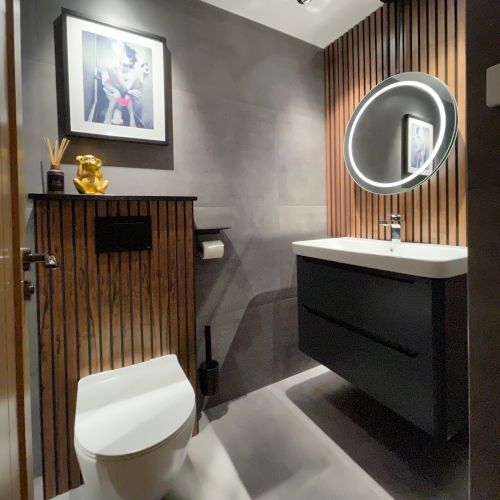 Bathroom fitting